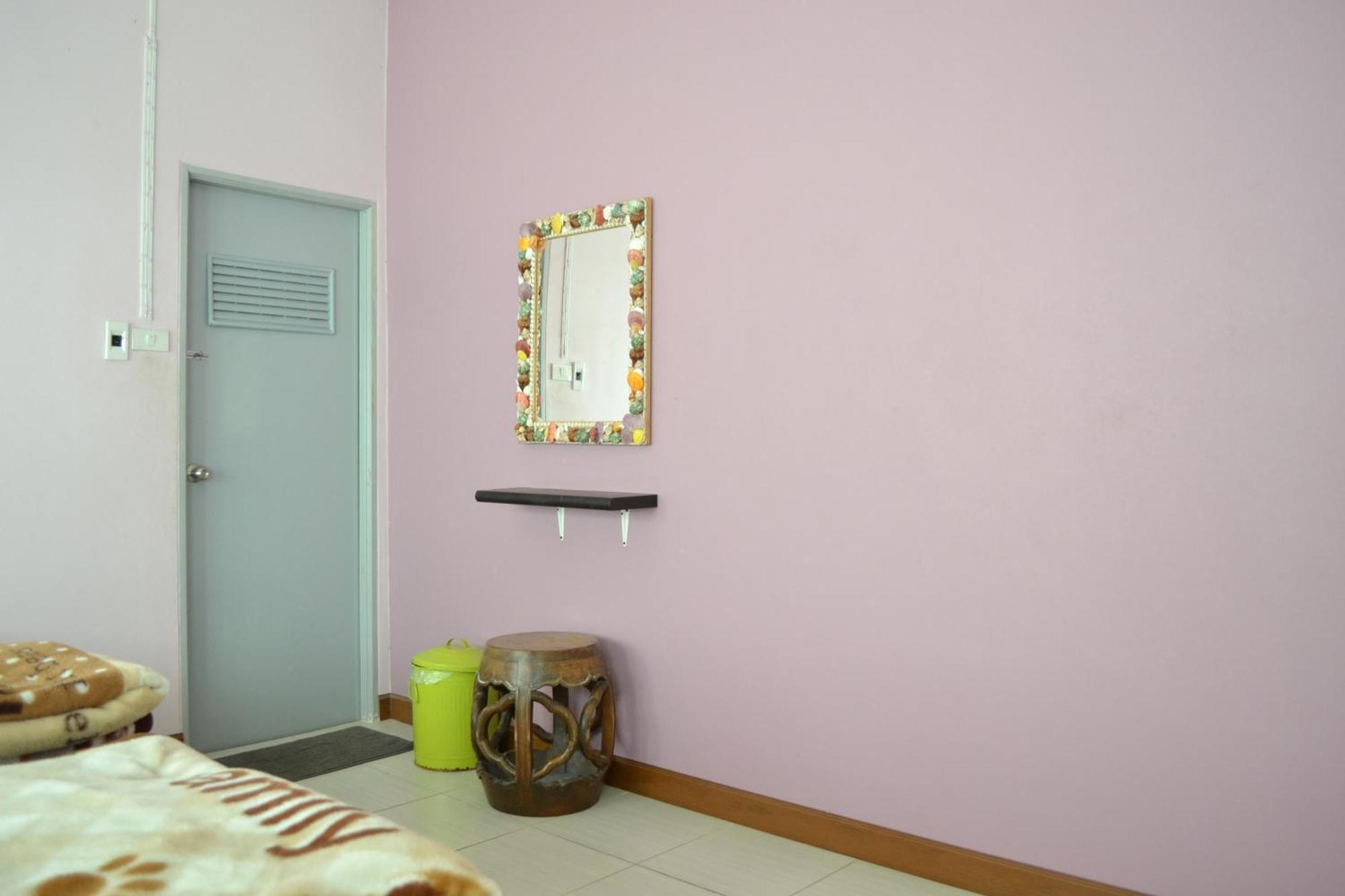 Benjaporn Bungalow Ko Sichang Zimmer foto