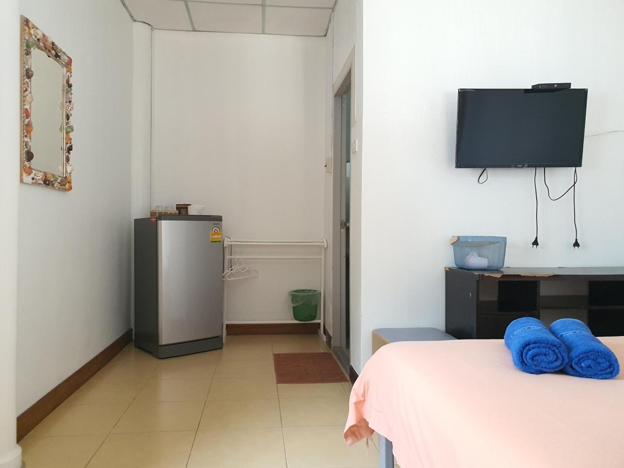 Benjaporn Bungalow Ko Sichang Zimmer foto