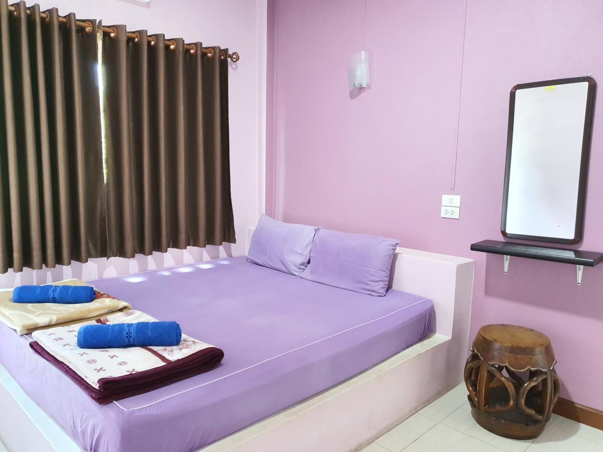 Benjaporn Bungalow Ko Sichang Zimmer foto