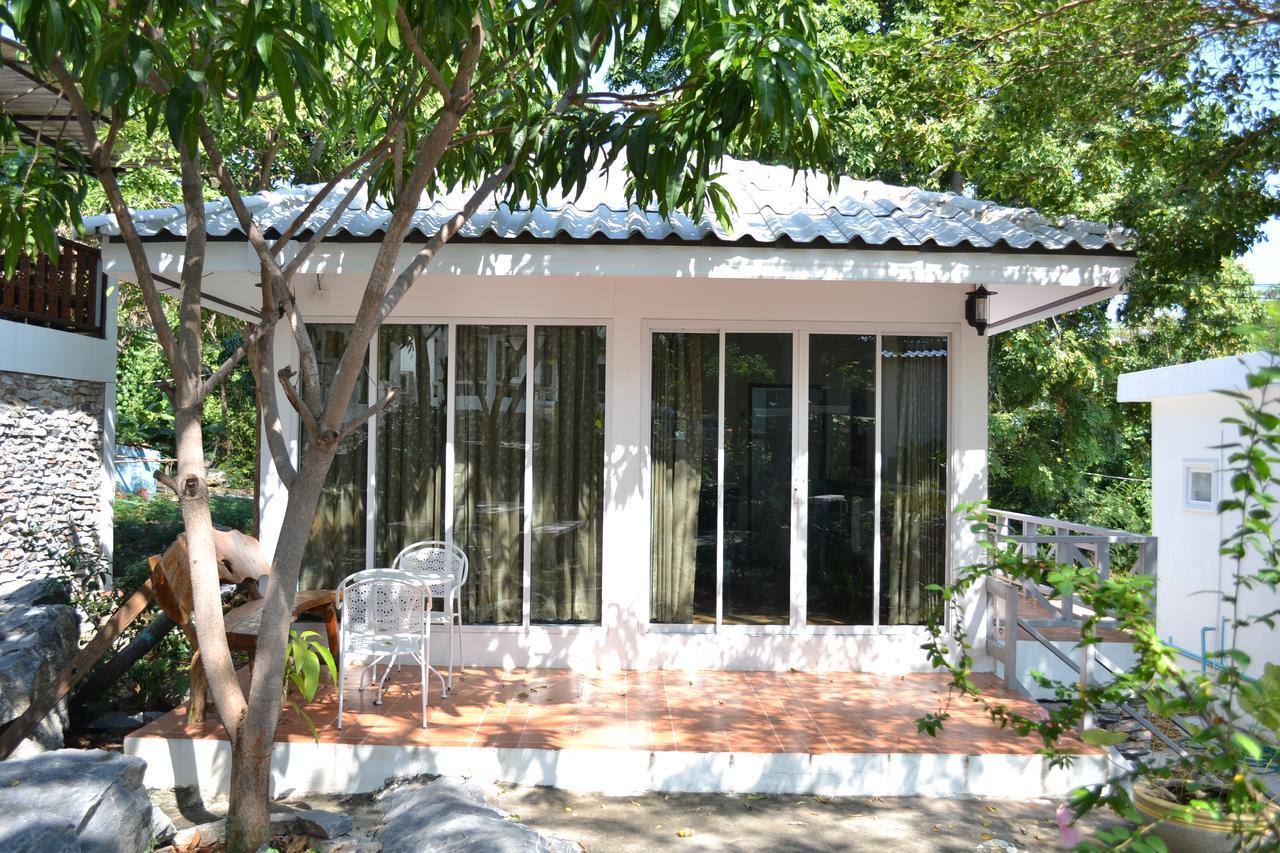 Benjaporn Bungalow Ko Sichang Exterior foto