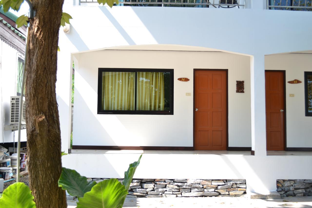 Benjaporn Bungalow Ko Sichang Exterior foto