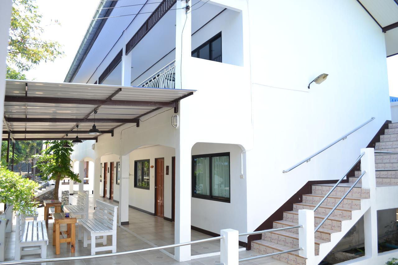 Benjaporn Bungalow Ko Sichang Exterior foto