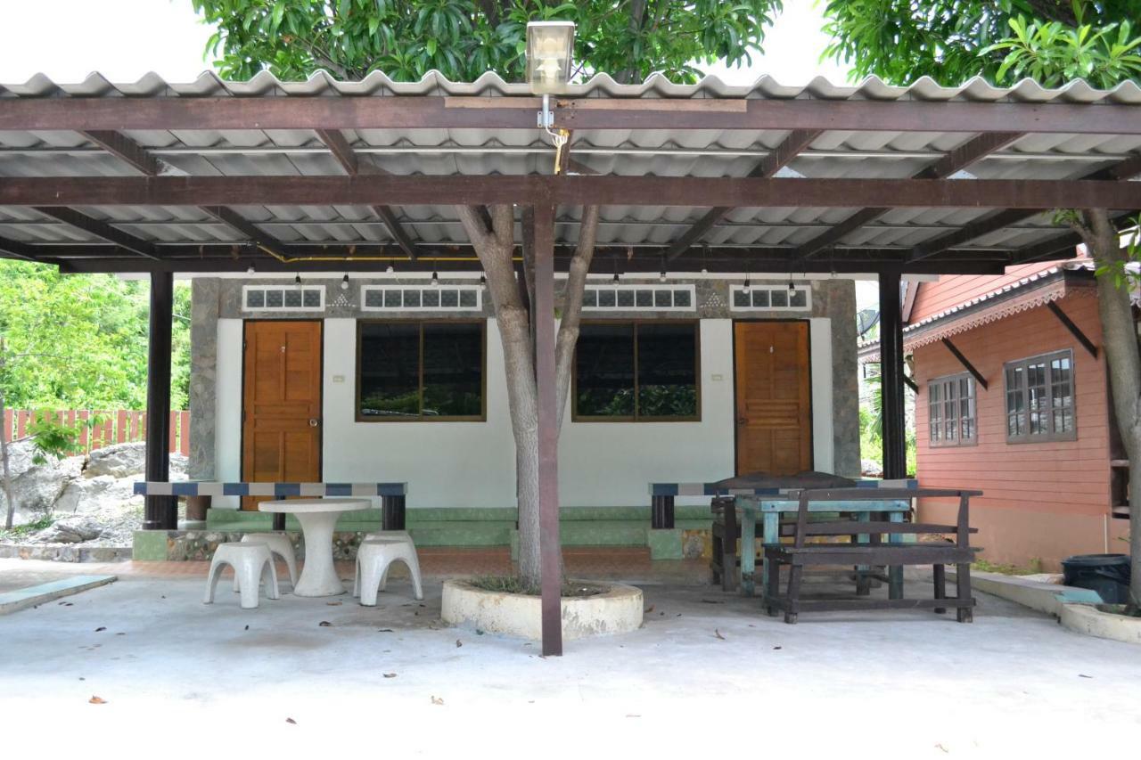 Benjaporn Bungalow Ko Sichang Exterior foto