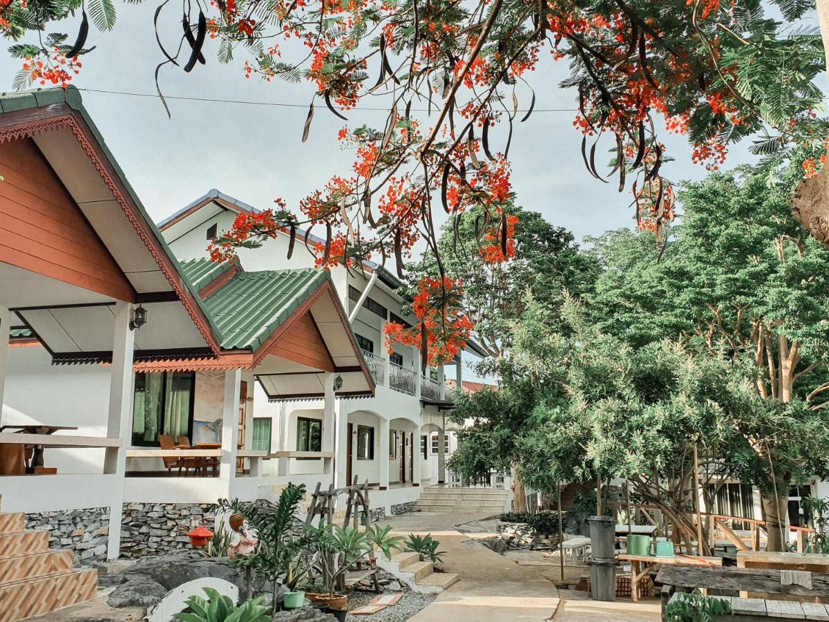 Benjaporn Bungalow Ko Sichang Exterior foto
